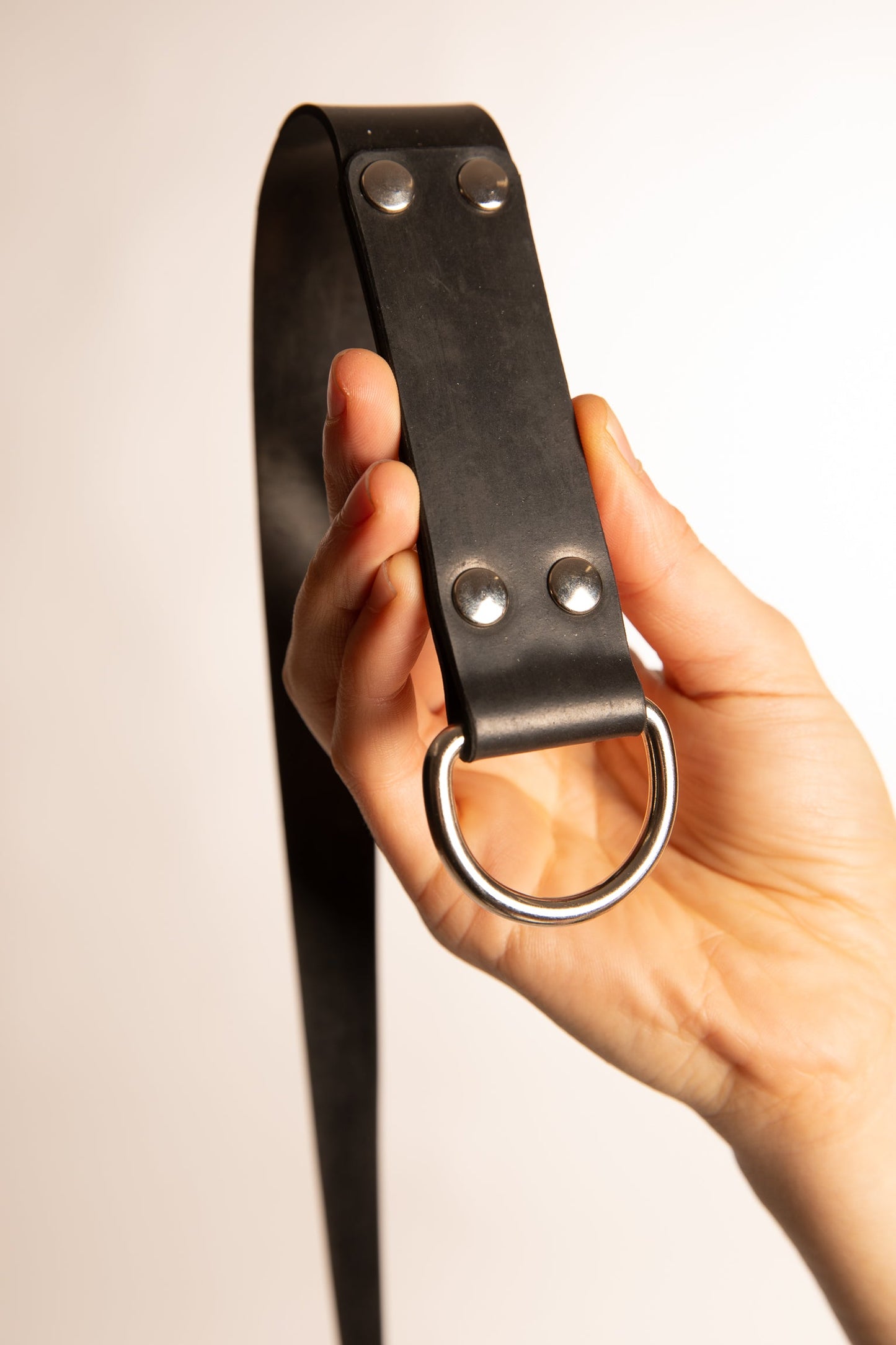 WHIP WITH RUBBER RING