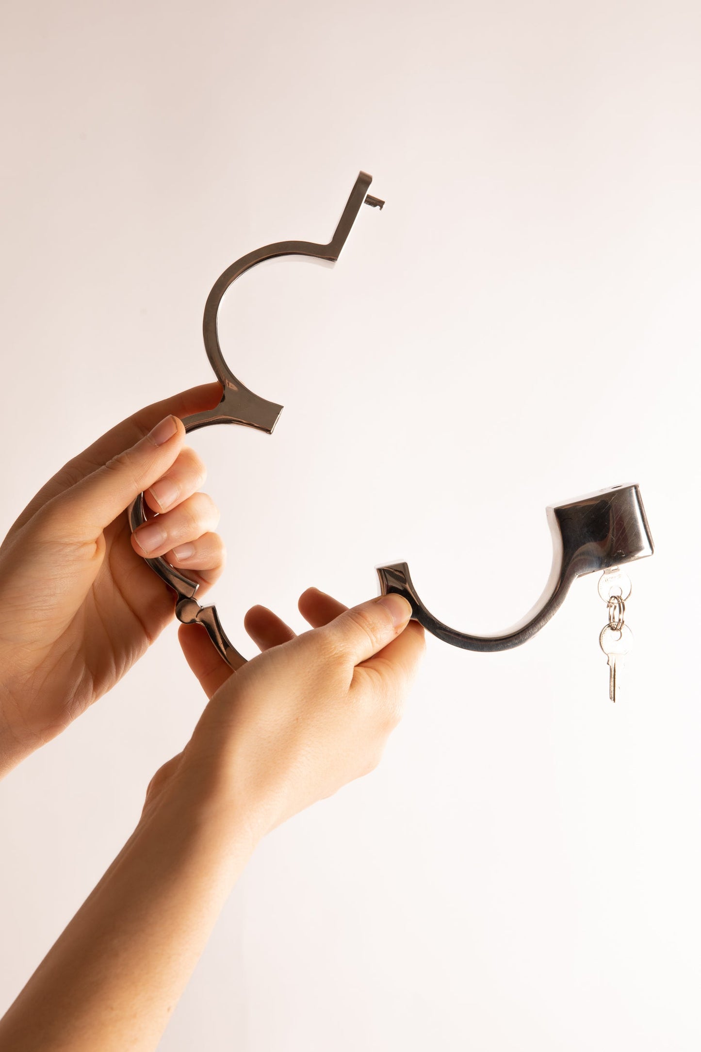 RIGID STEEL HANDCUFFS