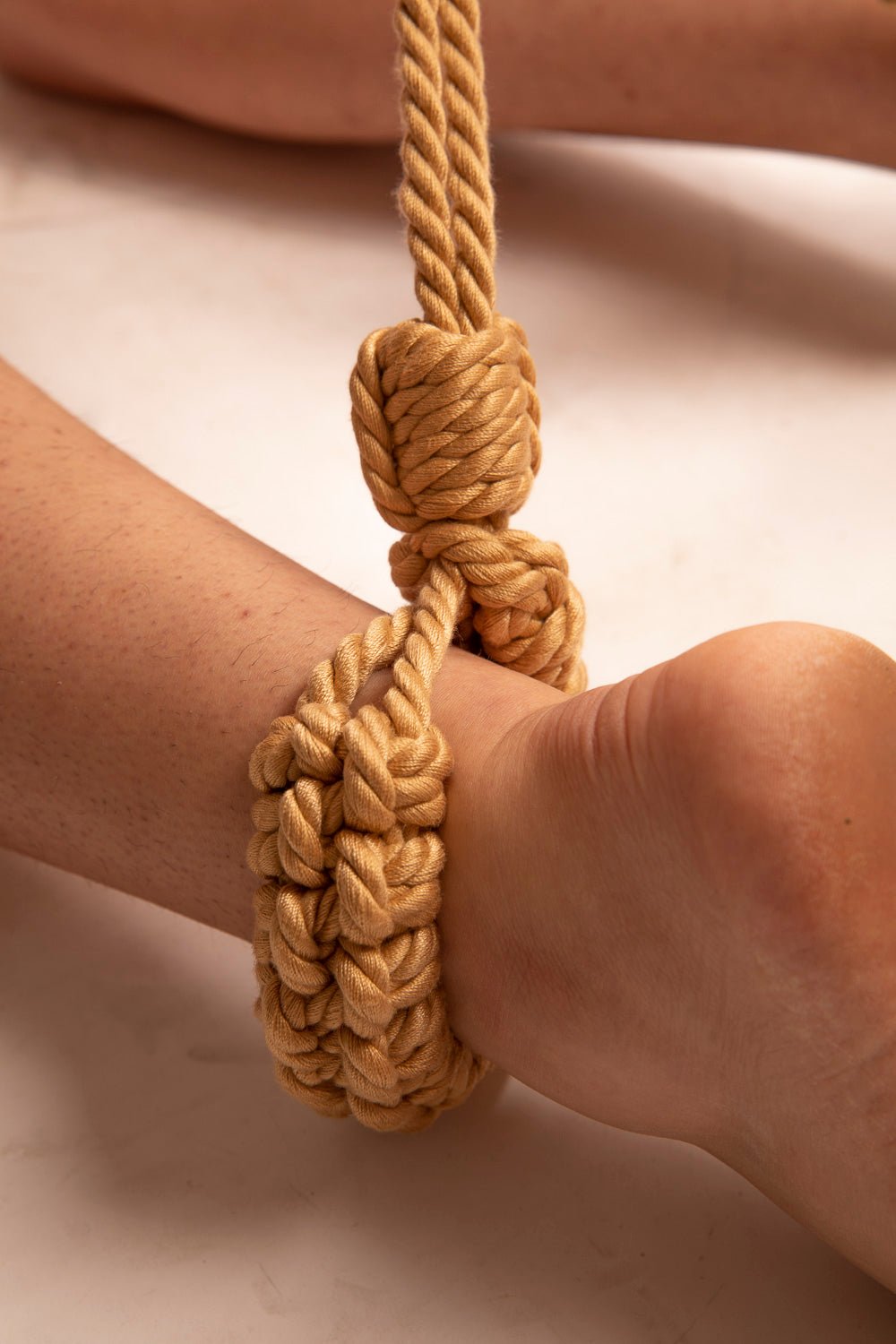 SHIBARI ROPE HOGTIE CONSTRAINT