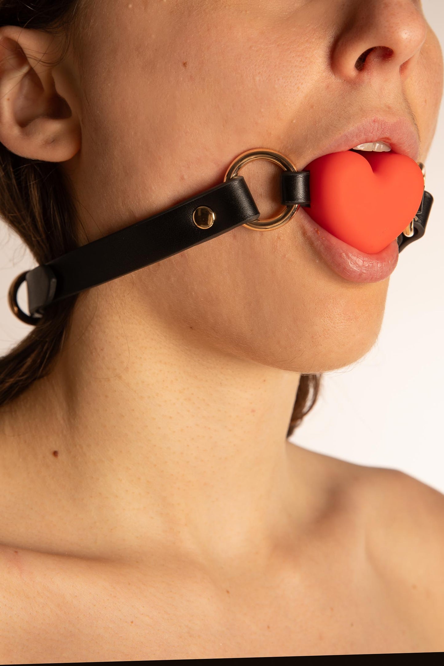 GAG BALL HEARTH