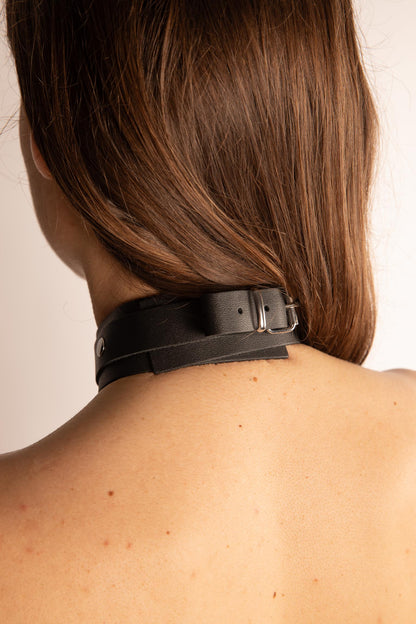 BLACK COLLAR CONSTRAINT SET