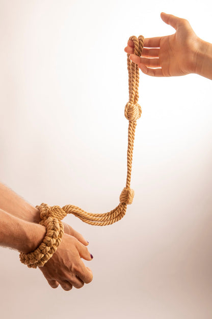 SHIBARI ROPE HANDCUFFS & LEASH